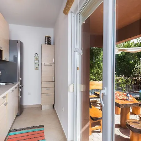 Elegant Hideaway With Pool - Two Bedroom With Pool Apartamento Trogir